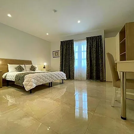 La Reggia Seaview