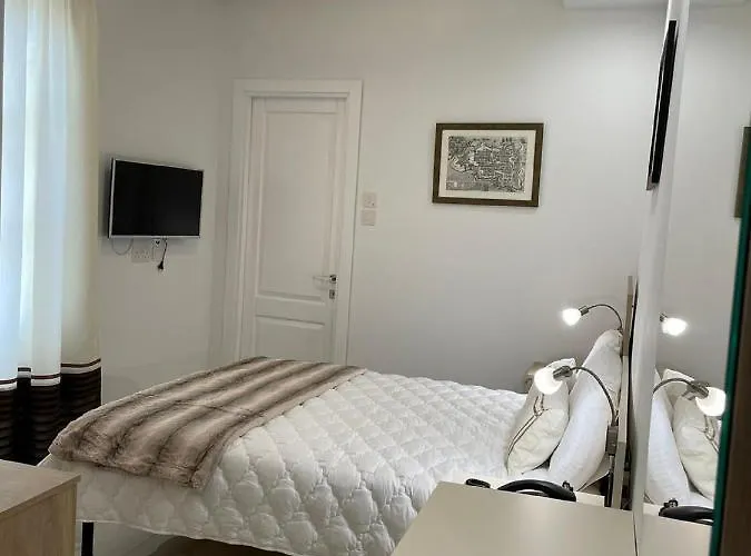 La Reggia Seaview B&B